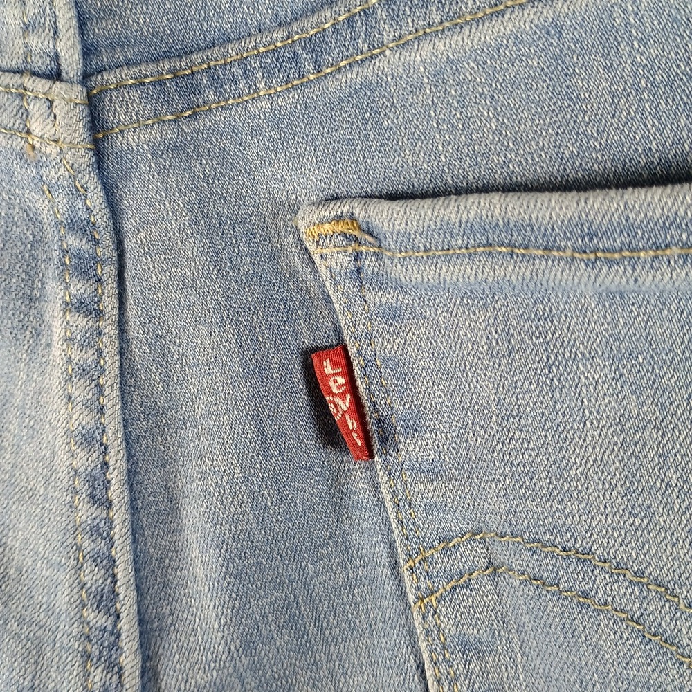 Levi Jeans‎ Women 8M W29 L30 Classic Straight Light Wash Mid Rise Classic USA - Picture 9 of 14